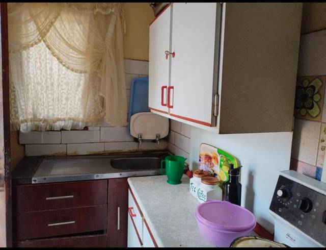 2 BEDROOM HOUSE FOR SALE IN MOLELEKI EXT 3